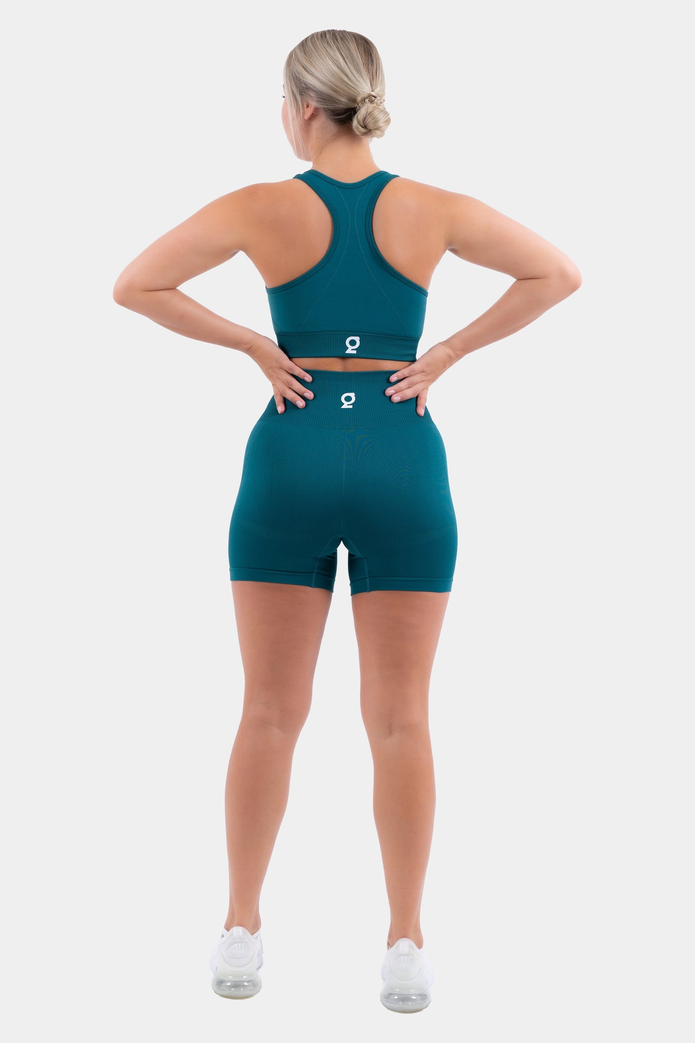 Icon Seamless Shorts - Green | Gymsupply
